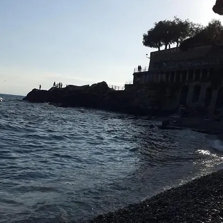 Casetta Mare Con Posto Auto A Nervi Cenova