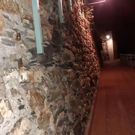 Casetta Mare Con Posto Auto A Nervi
