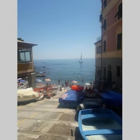 Apartment Casetta Mare Con Posto Auto A Nervi Genoa