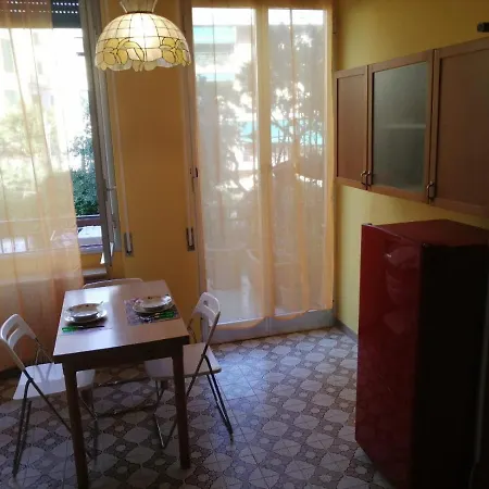 Apartment Casetta Mare Con Posto Auto A Nervi